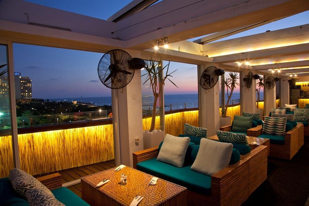 Alexander Hotel