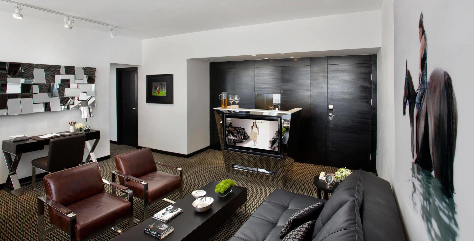 Alexander Hotel 4*